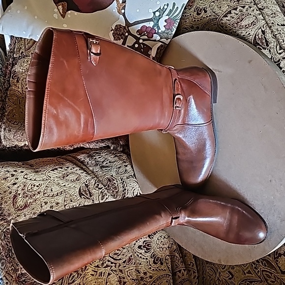 Brown leather riding boots - Picture 7 of 16